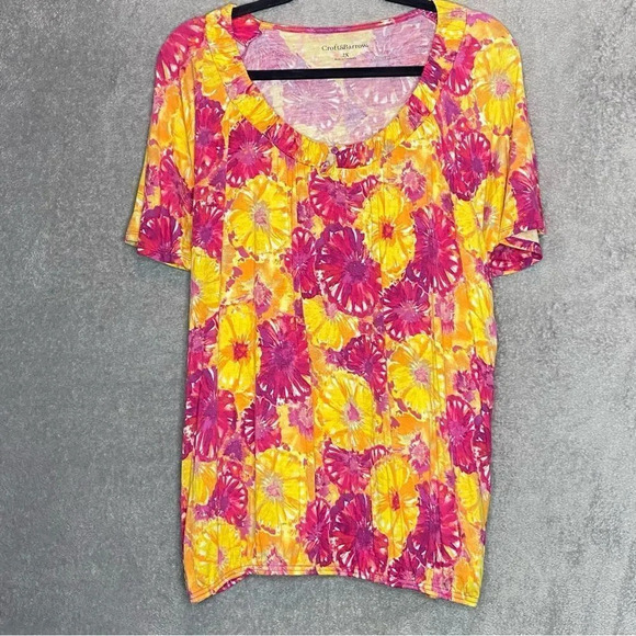 Croft & Barrow Womens Top 2X Yellow Floral Short Sleeve Scoop Neck Stretch Knit - Picture 1 of 7
